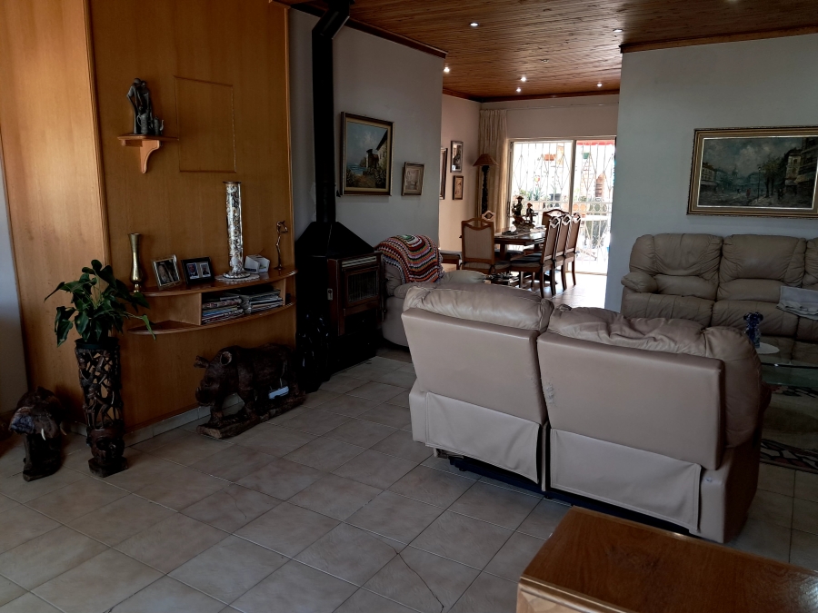4 Bedroom Property for Sale in Doorn Free State